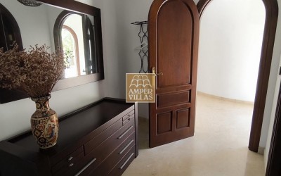 Fantastic villa with large plot, offering privacy and sea views.